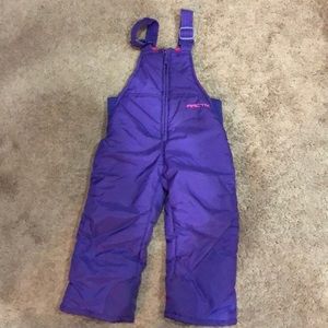 Toddler snow bibs from Arctix